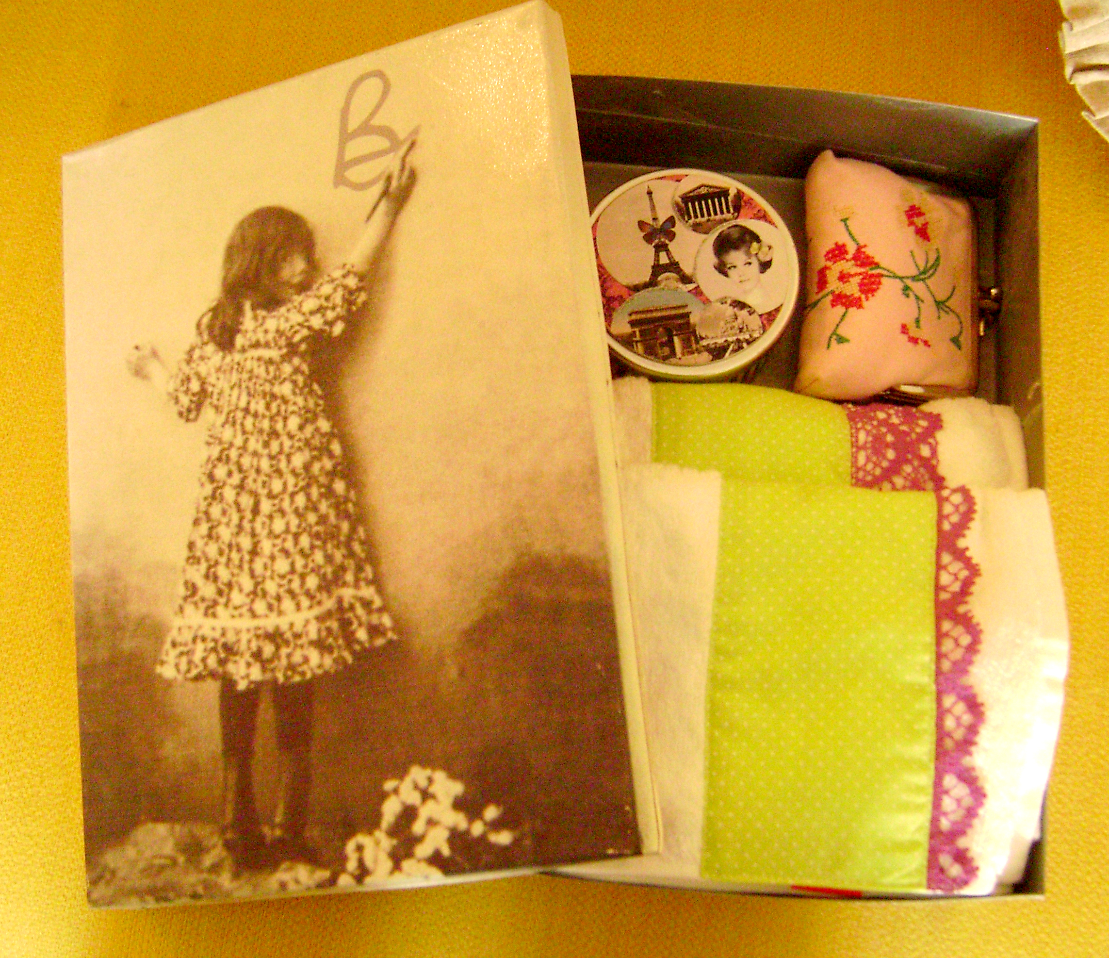 Gift Package in Tin Box