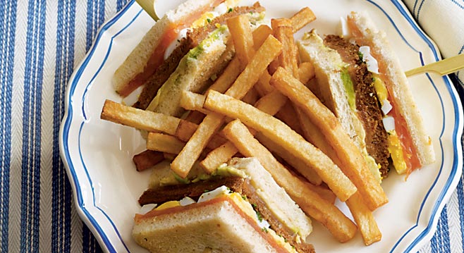 club-sandwiches-with-fries1